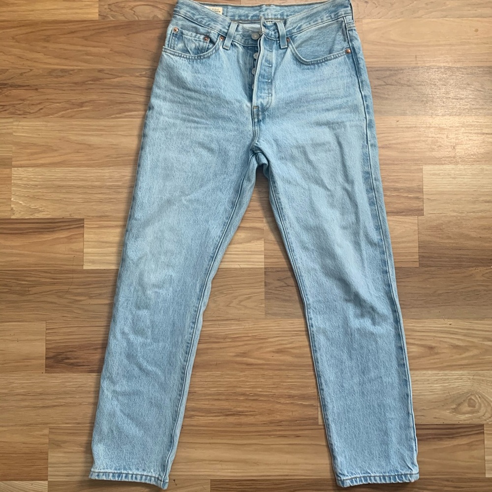 Levi’s 501 Original Cropped Women’s Jean